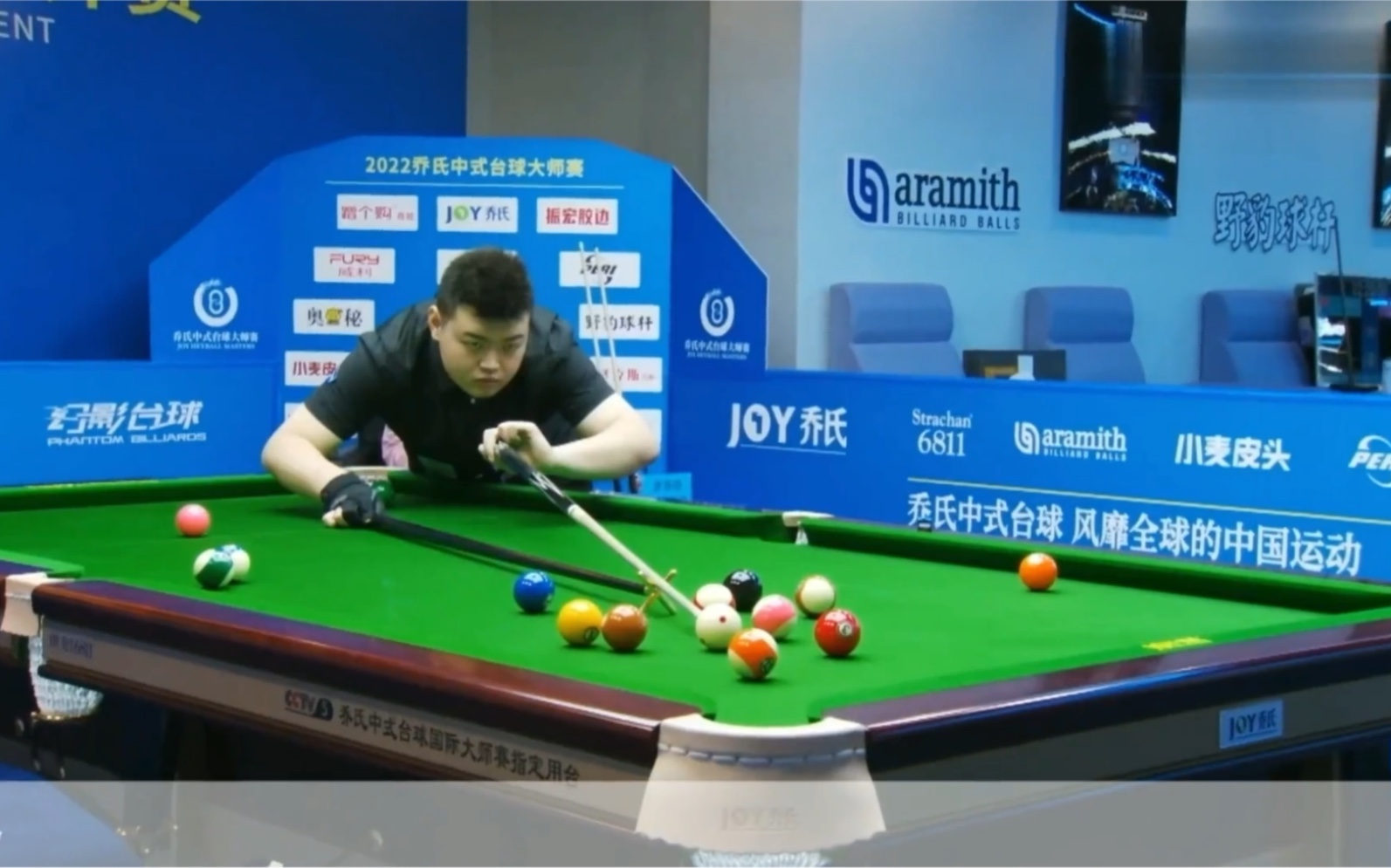 萧华被动地 萧华被动地