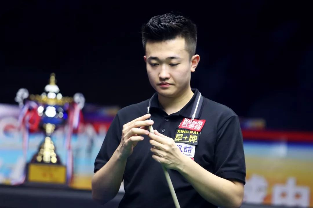 既能踢左中 既能踢左中